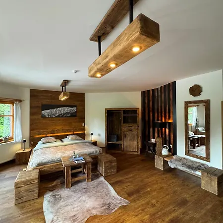 Bouda Pod Snezkou Hotel